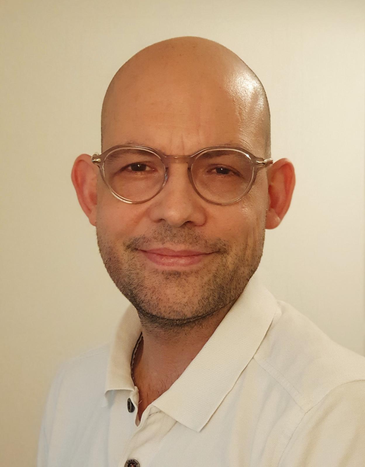 Dr. Franz Hutzschenreuter